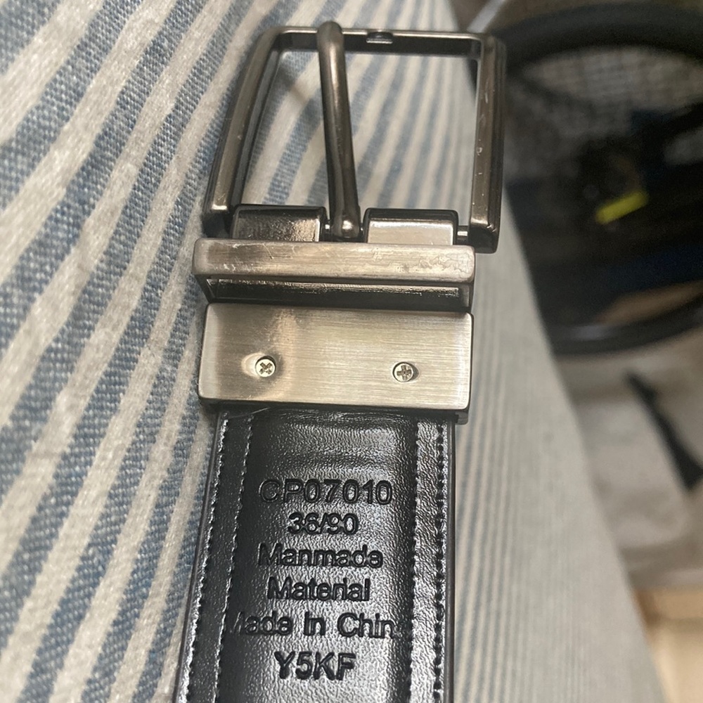 Reversible Perry Ellis Belt 42